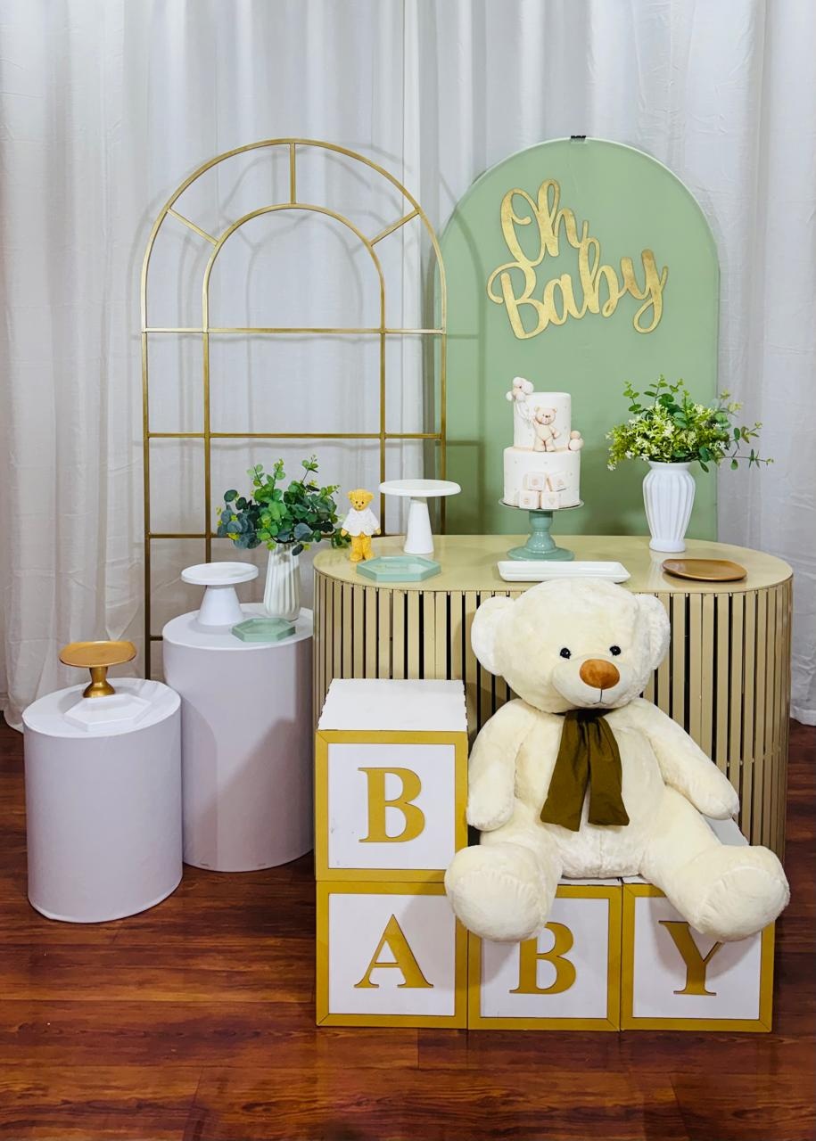 Kit Cha de Bebe Verde Oliva Com Janela - Comemore com encanto