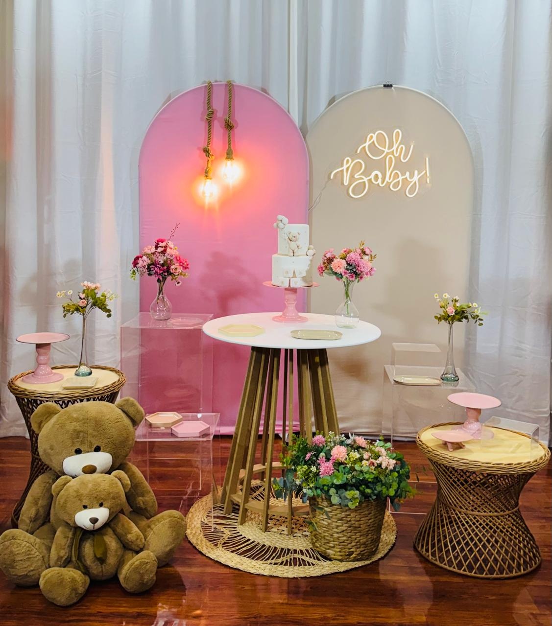Kit Cha de Bebe Rosa Com Vime Painel Romano Bege - Comemore com encanto