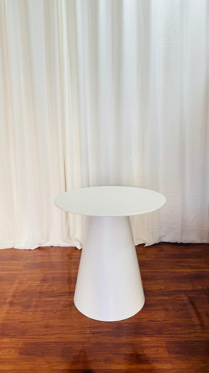 Mesa Cone Branca - Comemore com encanto