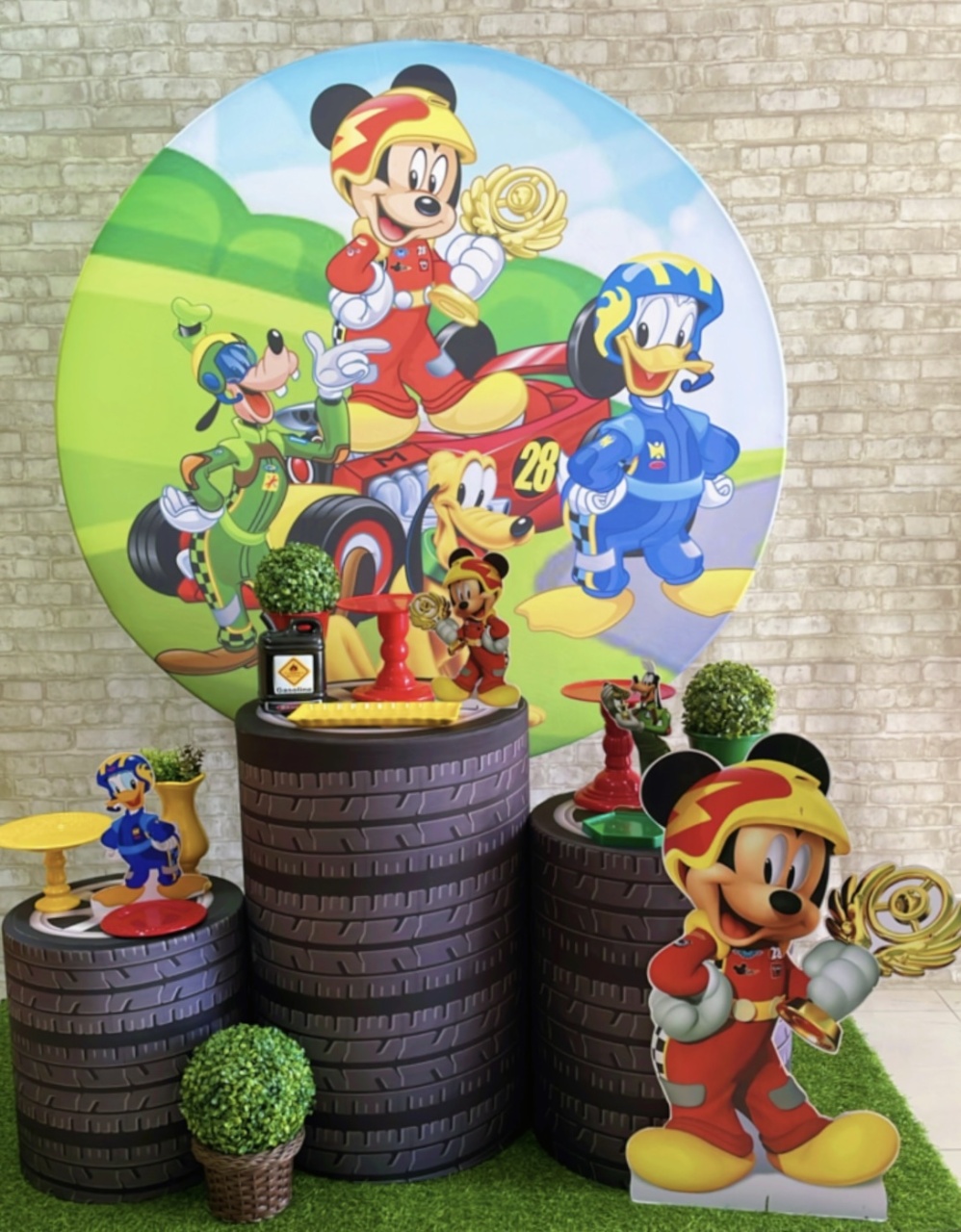 Kit Mickey Sobre Rodas 1 - Comemore com encanto