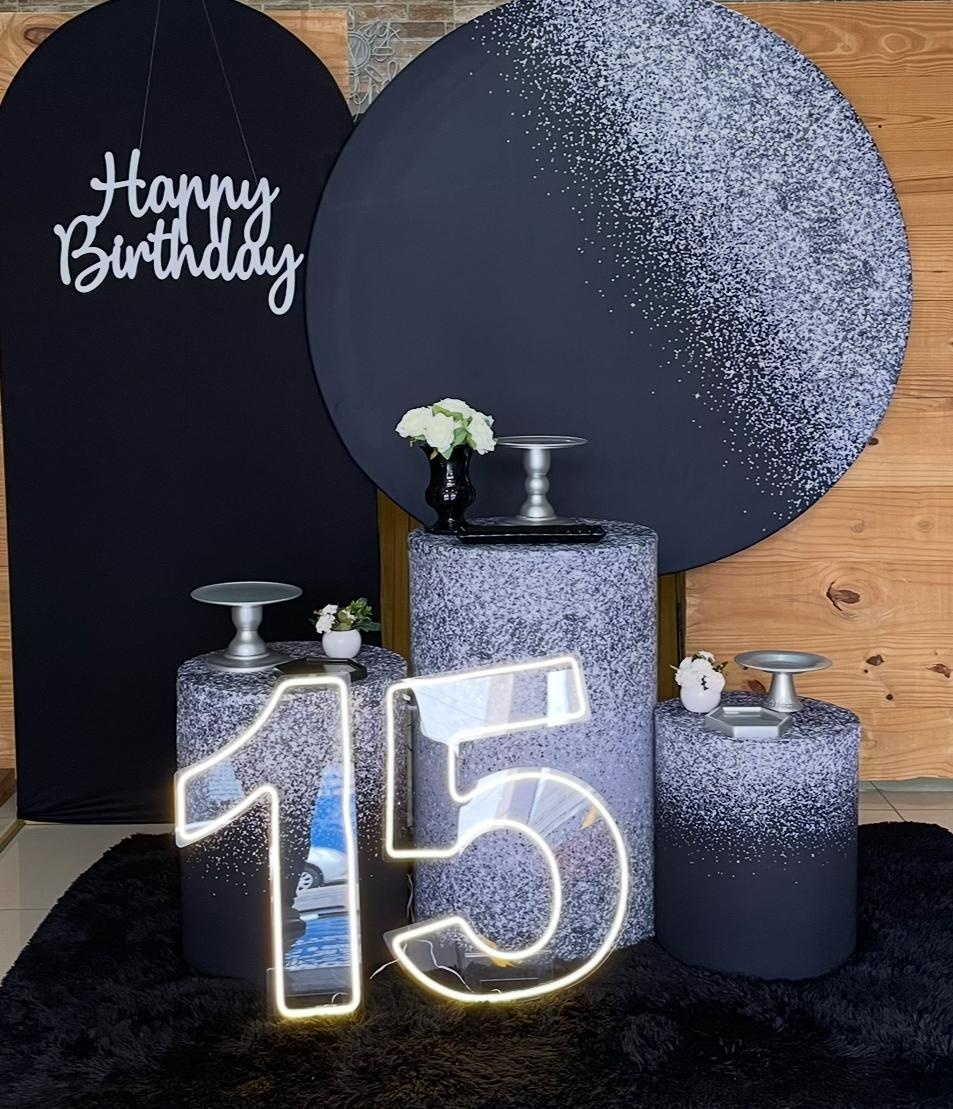 Kit Preto E Prata Com Led - Comemore com encanto