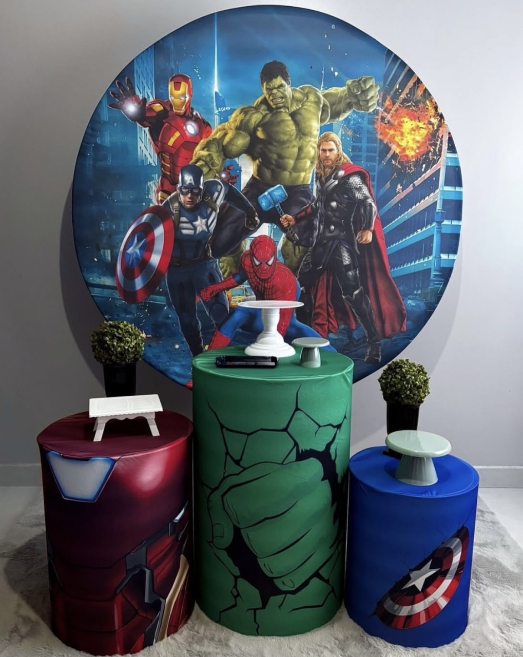 Kit Heróis / Vingadores - Pegue e Monte Fest