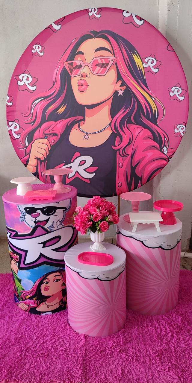 Emilly Vick - Os Rosa - Arte Sonho Locação