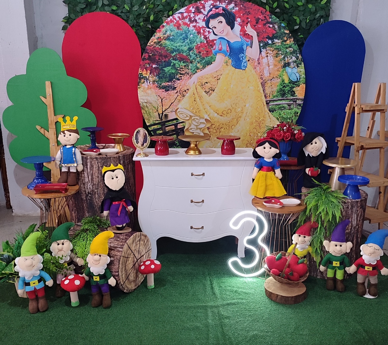 Branca de Neve  - Arte Sonho Locação
