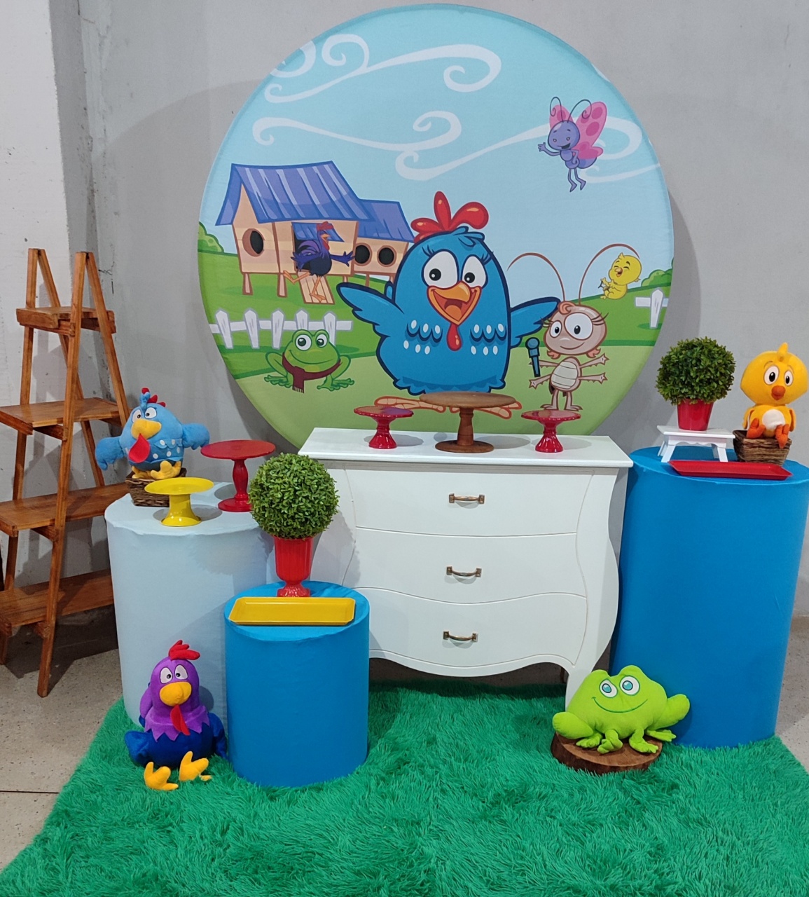 Galinha Pintadinha  - Arte Sonho Locação