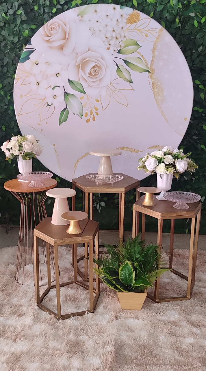 Adulto Floral Branco - Arte Sonho Locação