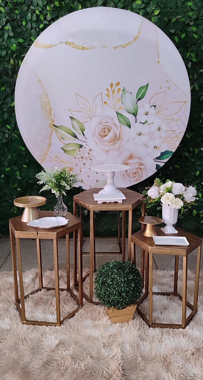 Adulto Floral Branco. - Arte Sonho Locação