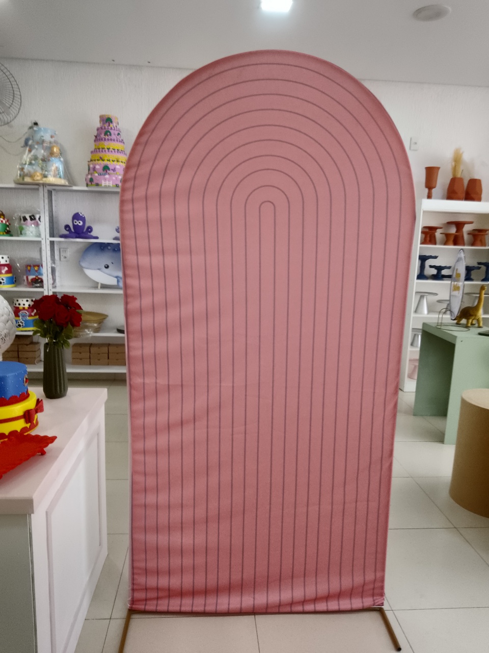 Painel Romano Ripado Rosa Escuro - Mania de festa