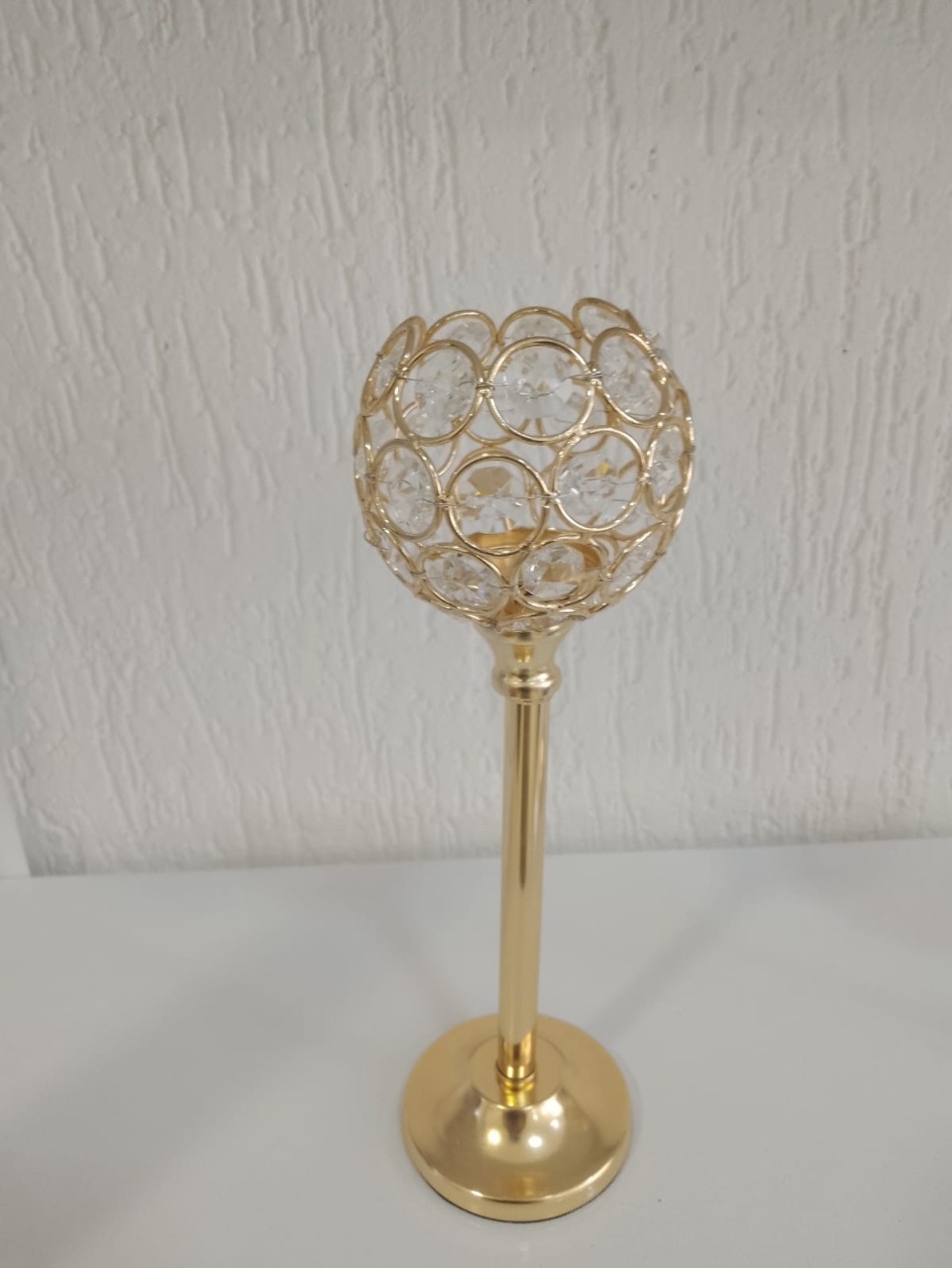 Castiçal Dourado Com Cristais G - Mania de festa