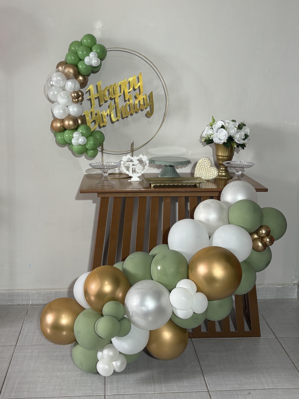 Mesa Ripada Minimalista Verde 02 - Shalom Festas Pegue e Monte 