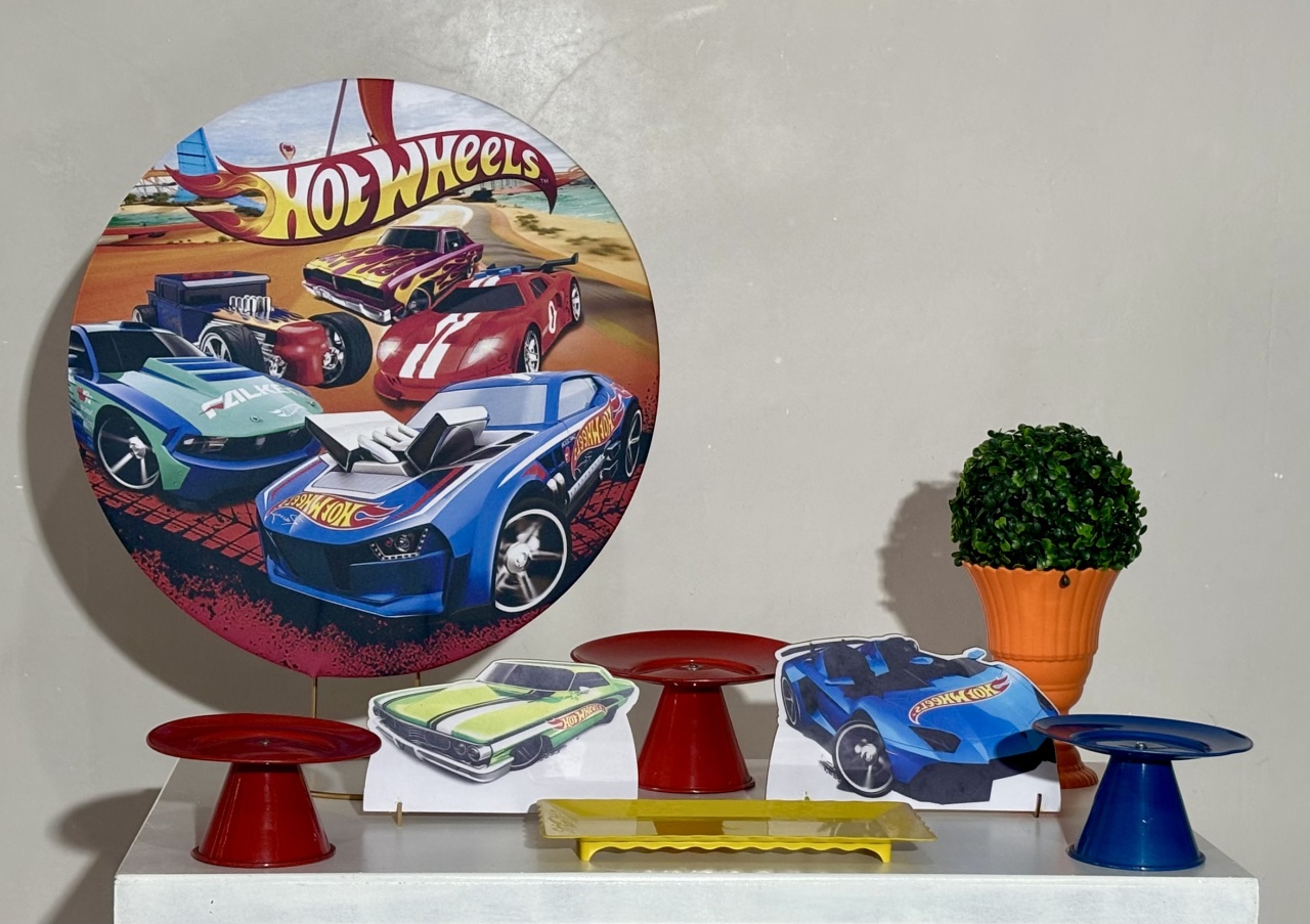 Mini Kit Hot Wheels 01 - Shalom Festas Pegue e Monte 