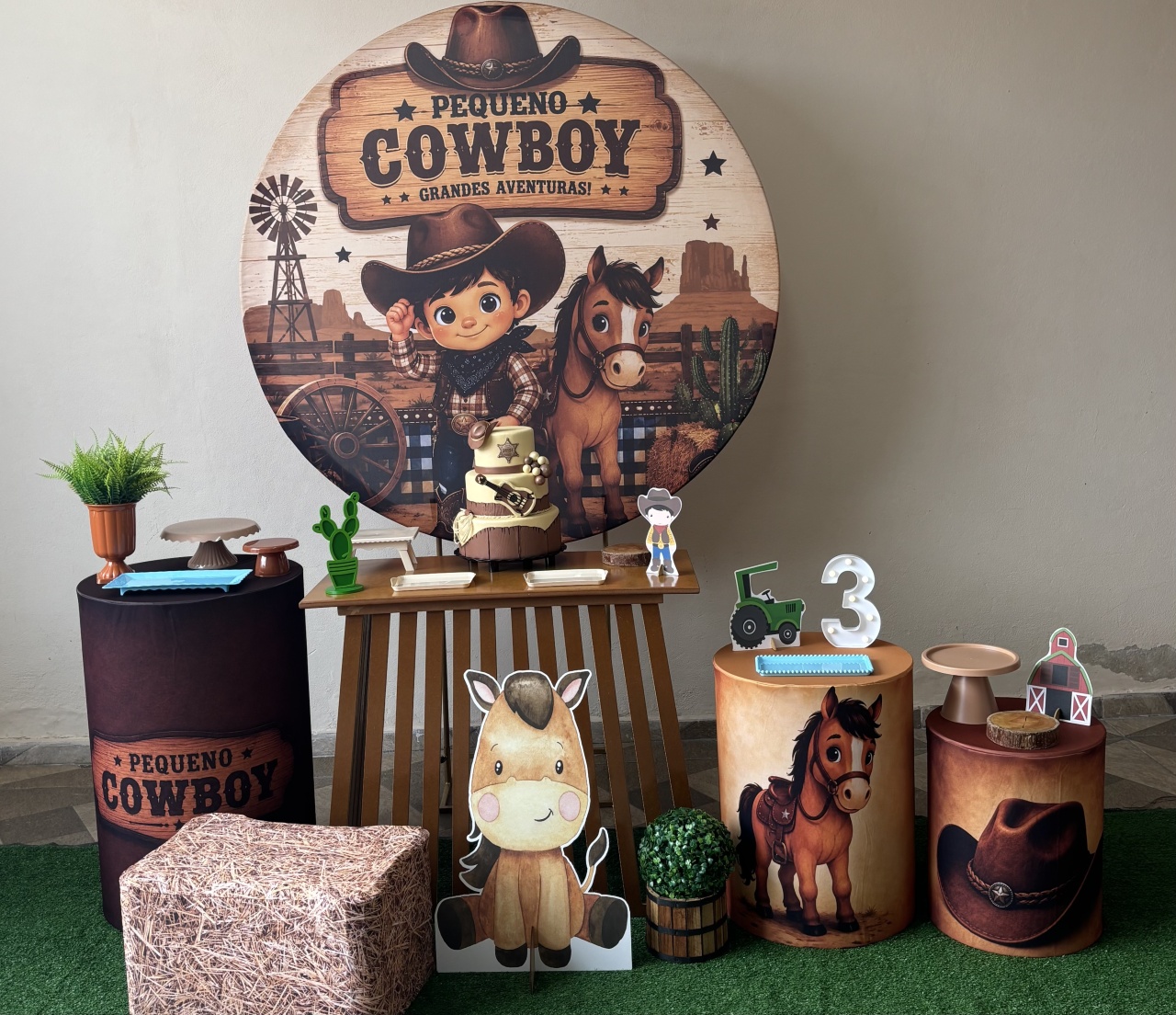 Pequeno Cowboy Fazenda 05 - Shalom Festas Pegue e Monte 
