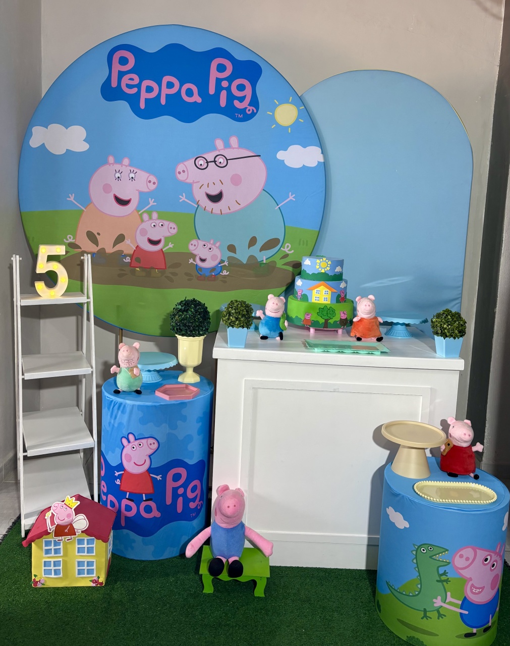 Pepa Pig 05 - Shalom Festas Pegue e Monte