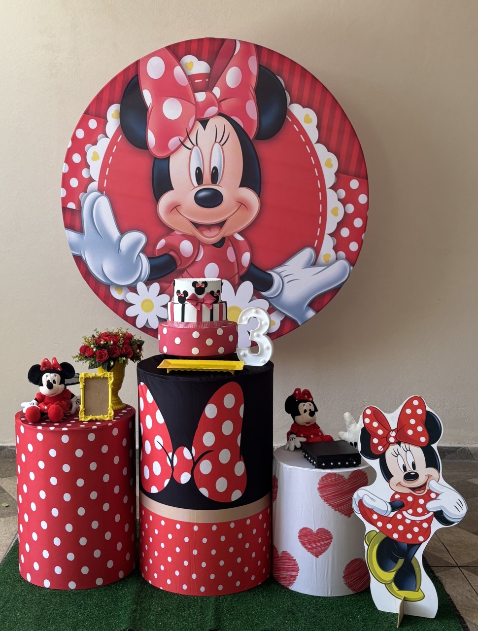 Minnie Vermelha 01 - Shalom Festas Pegue e Monte