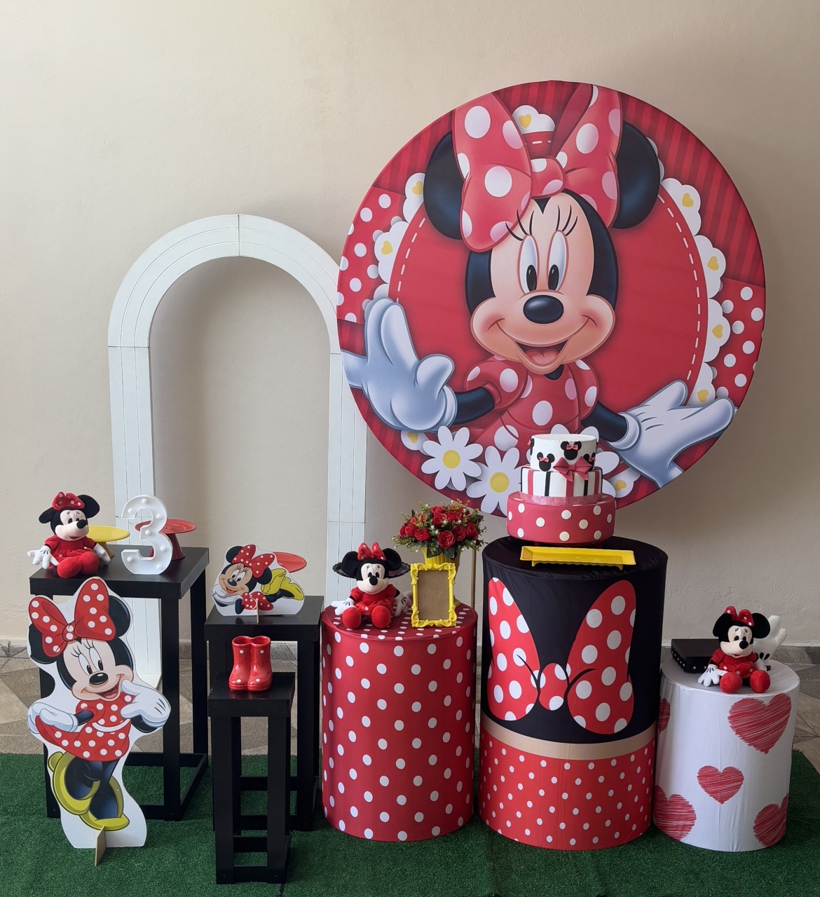 Minnie Vermelha 04 - Shalom Festas Pegue e Monte