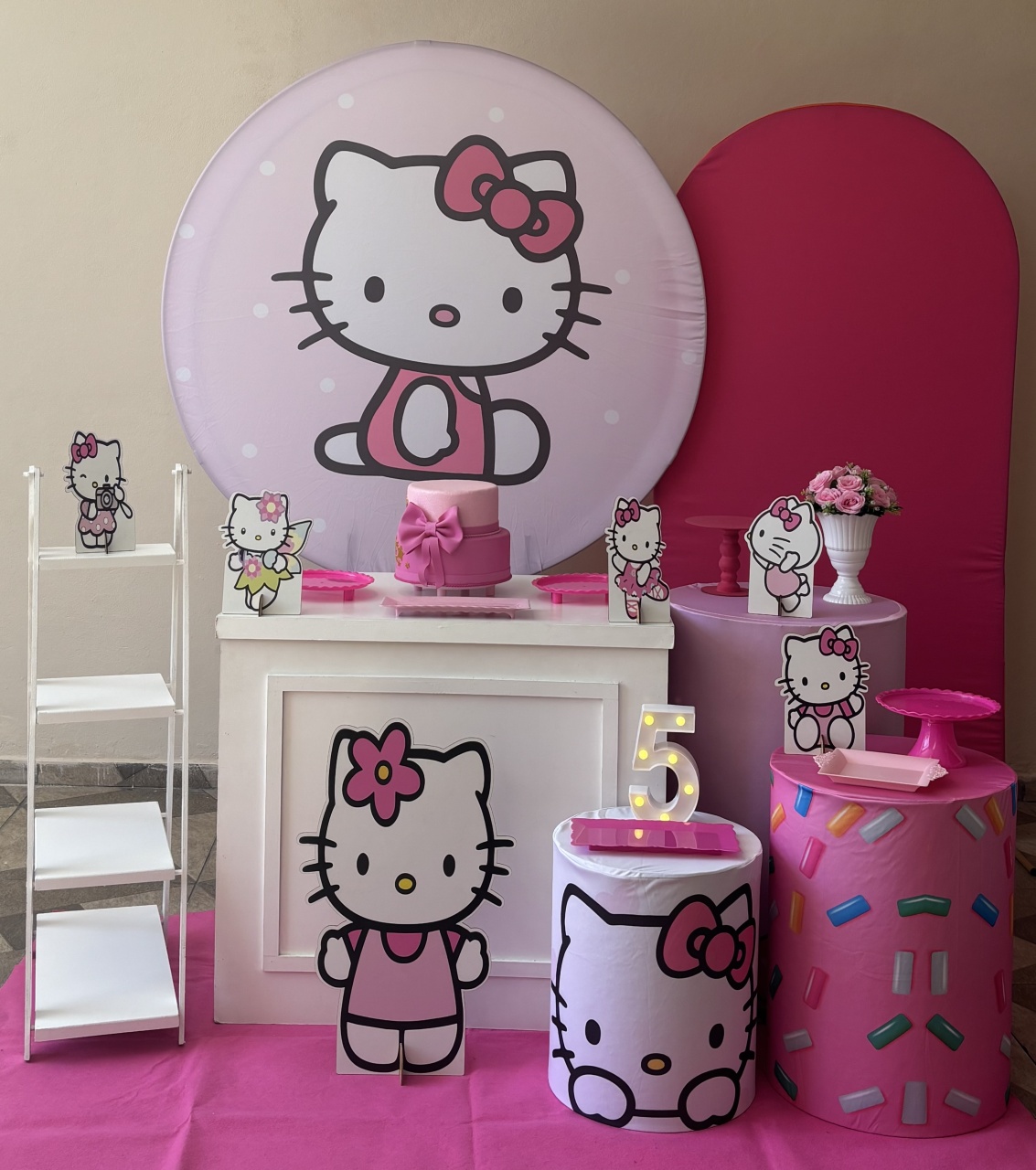 Hello Kitty 05 - Shalom Festas Pegue e Monte