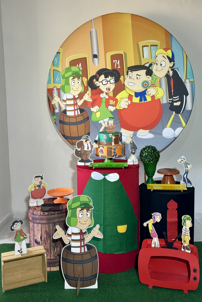 Turma Chaves 01 - Shalom Festas Pegue e Monte