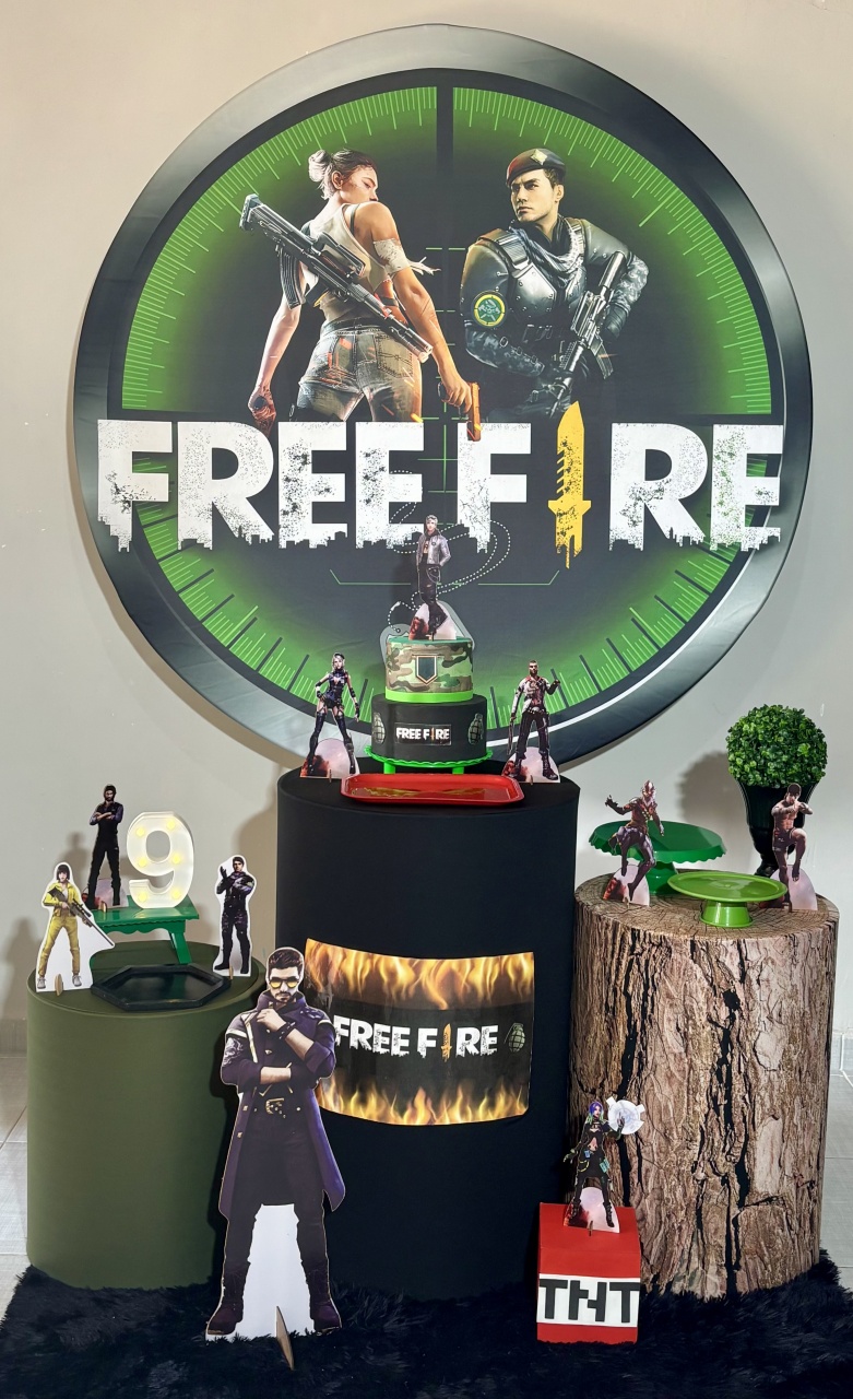Free Fire 02 - Shalom Festas Pegue e Monte