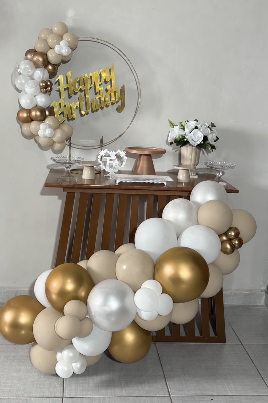 Mesa Ripada Minimalista Bege - Shalom Festas Pegue e Monte 
