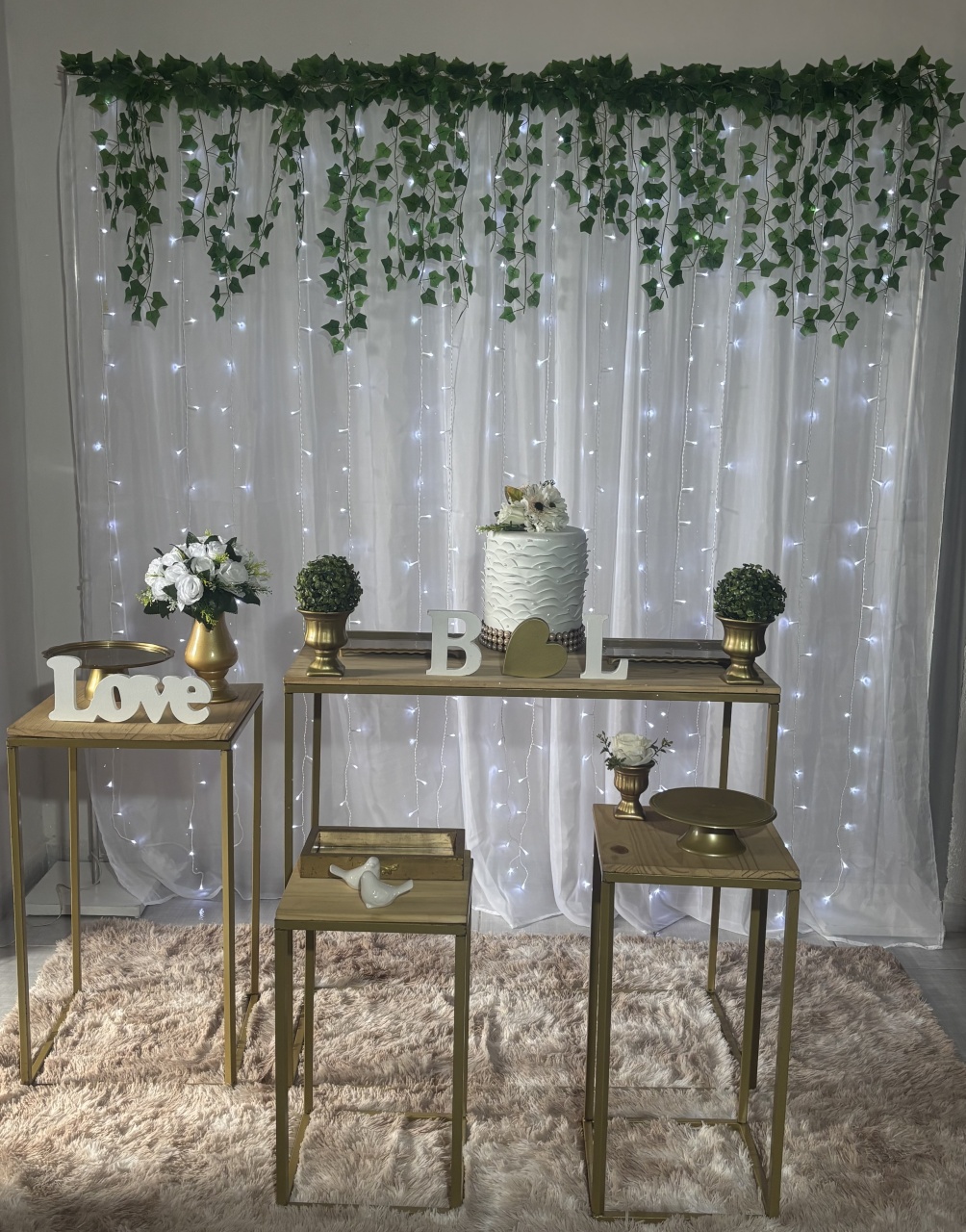 Cortina de Led Dourado - Shalom Festas Pegue e Monte 