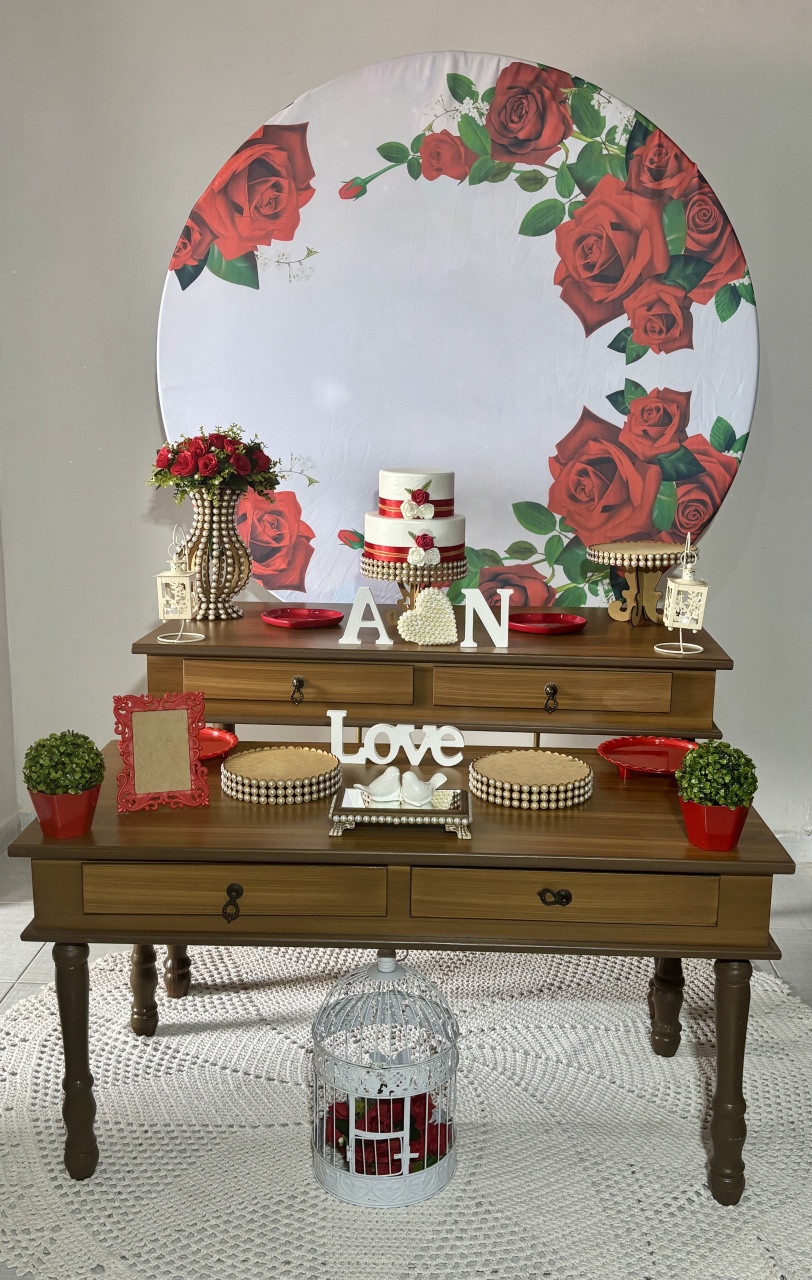 Mesa Rústico Duplo / Painel Floral - Shalom Festas Pegue e Monte 