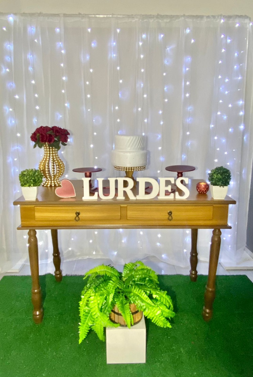 Mesa Rústica Com Cortina Led - Shalom Festas Pegue e Monte 