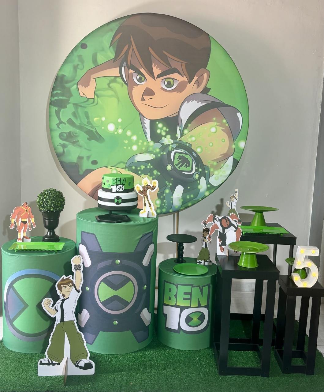 Ben 10 04 - Shalom Festas Pegue e Monte