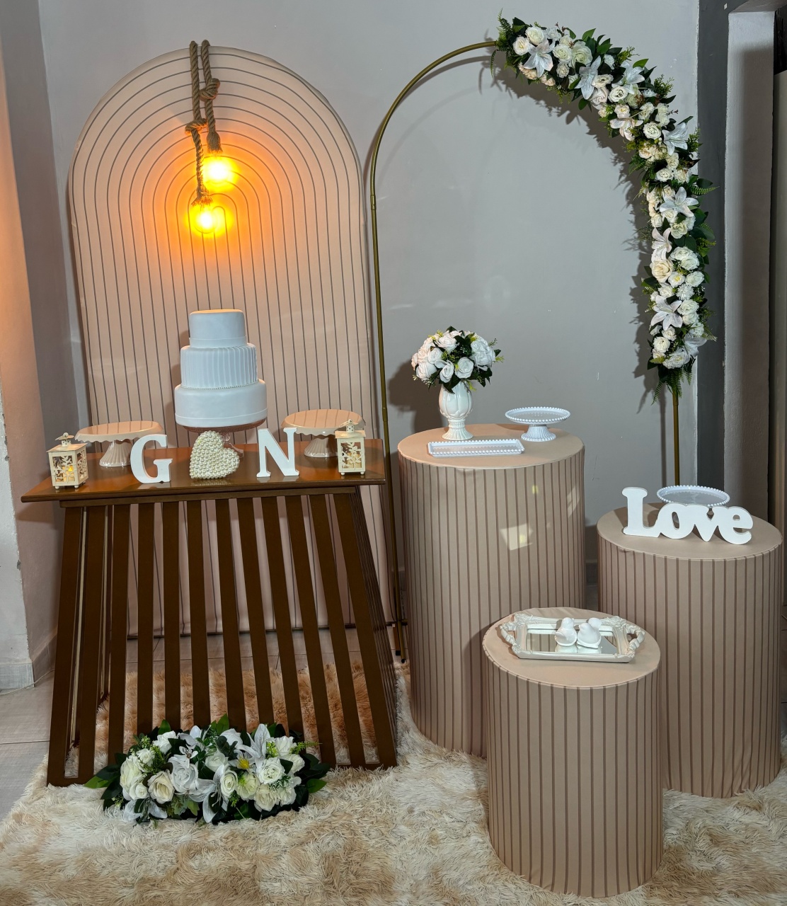 Romano Duplo E Mesa Ripada / Casamento / Noivado / Bodas - Shalom Festas Pegue e Monte 
