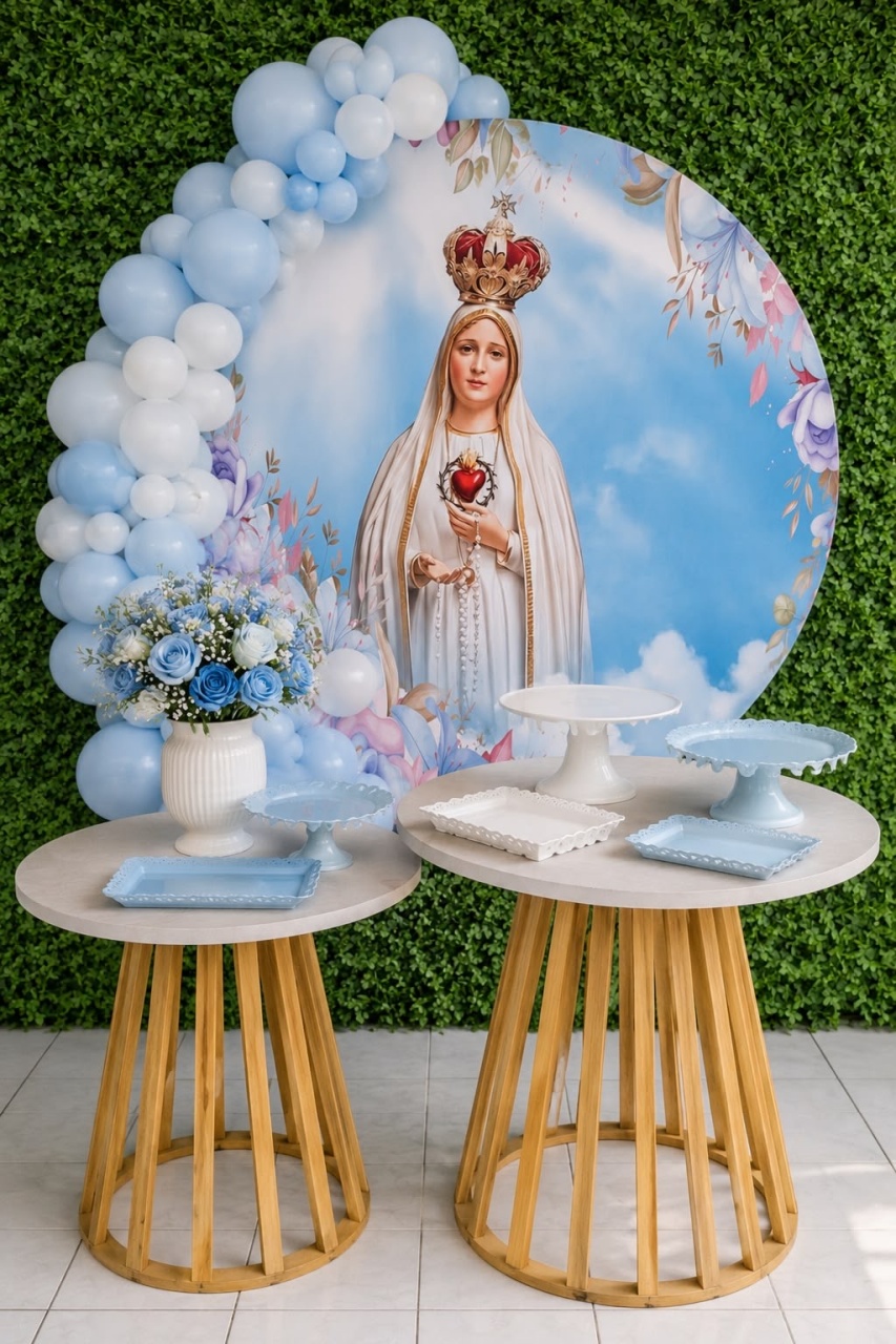 Decoração M Com Mesas Cone Ripada - Lindalci Oliveira