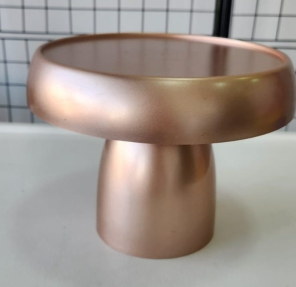 Boleira Estilo Cogumelo de Acrílico Dourada - Encante festas e locações
