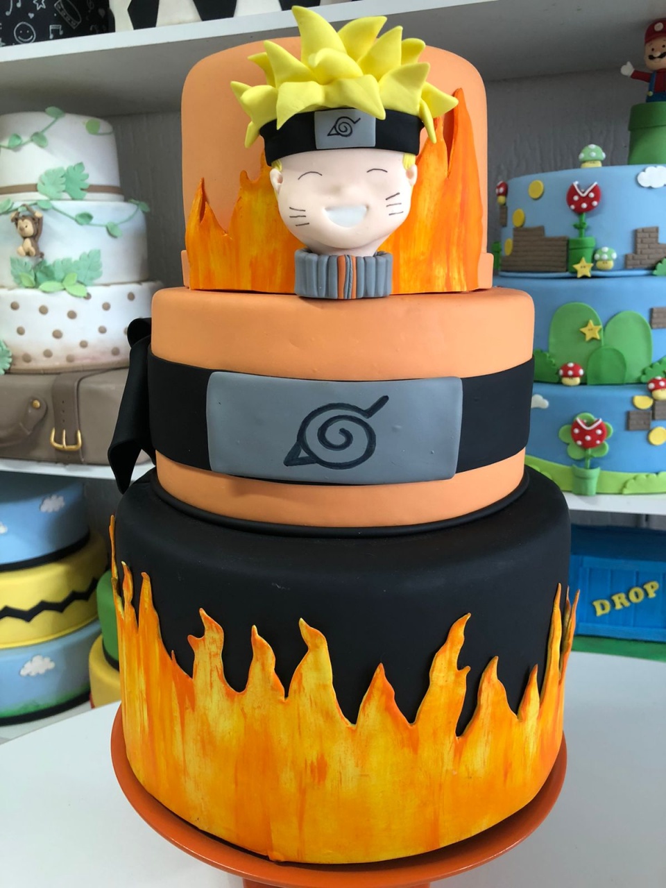 Bolo Fake Naruto - Rosa Chiclete Loque e Decore