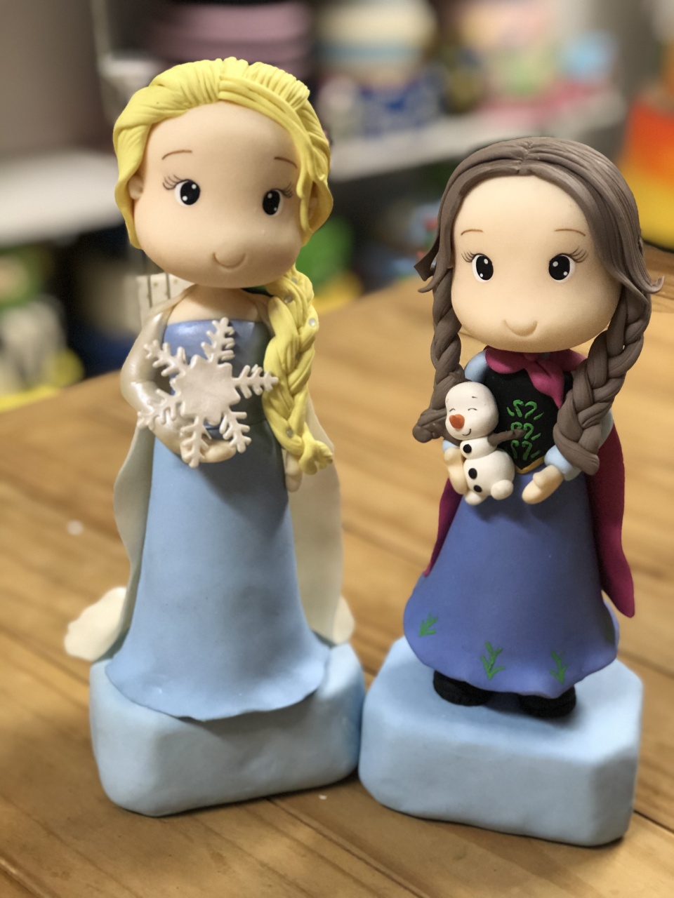 Frozen E Ana Biscuit - Rosa Chiclete Loque e Decore