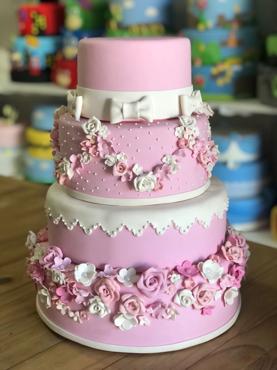 Bolo Fake Jardim Rosa - Rosa Chiclete Loque e Decore