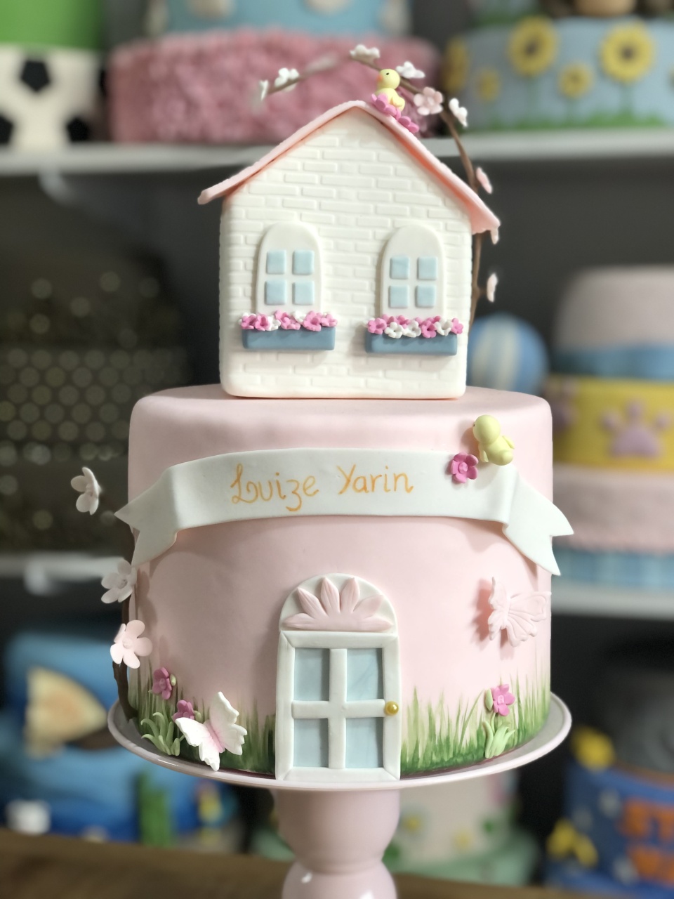 Bolo Jardim 1 - Rosa Chiclete Loque e Decore