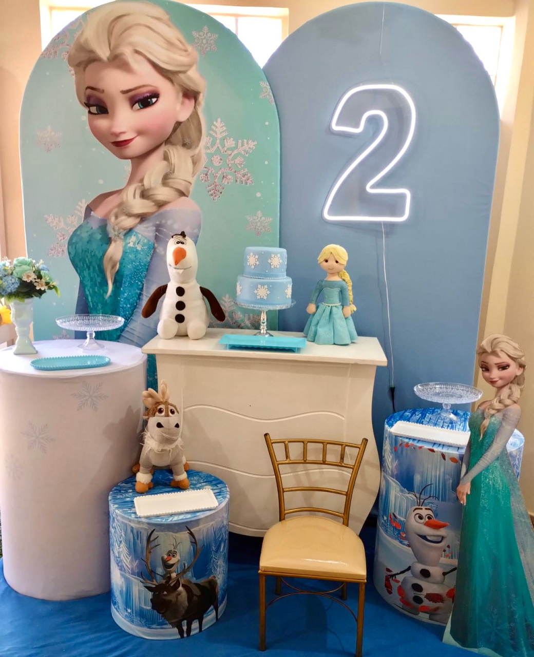 Frozen Ouro2 - Vernizzi Decorações 
