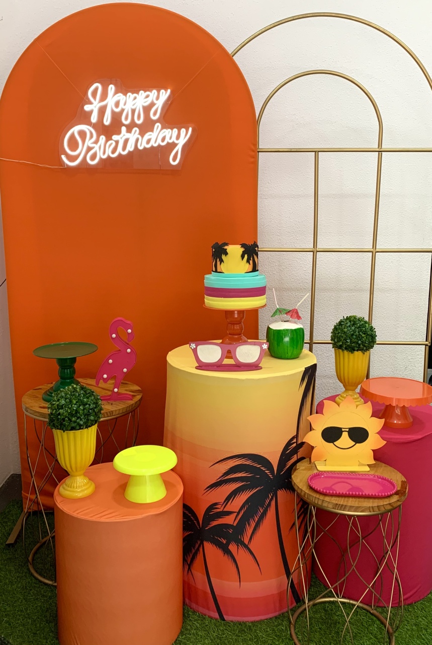 Tropical 2 - Vernizzi Decorações 
