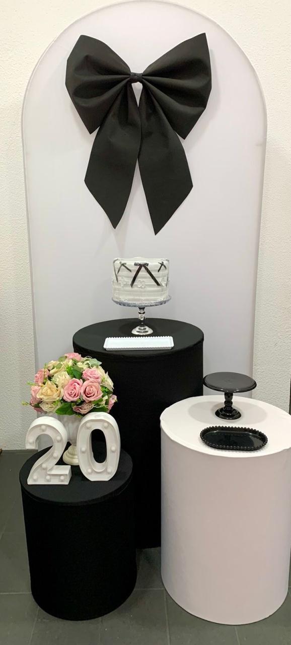 Laço Romano Preto - Vernizzi Decorações 