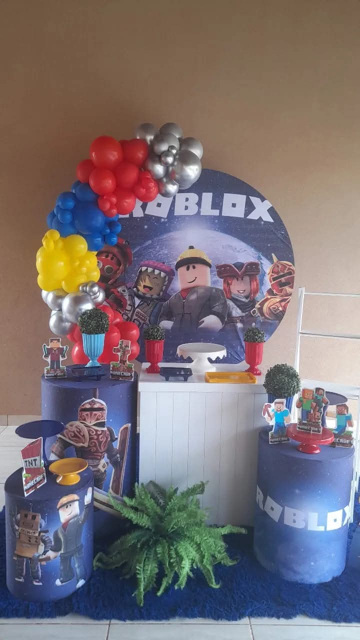 Decoraçao Roblox - FRANCIANI  neres virgens