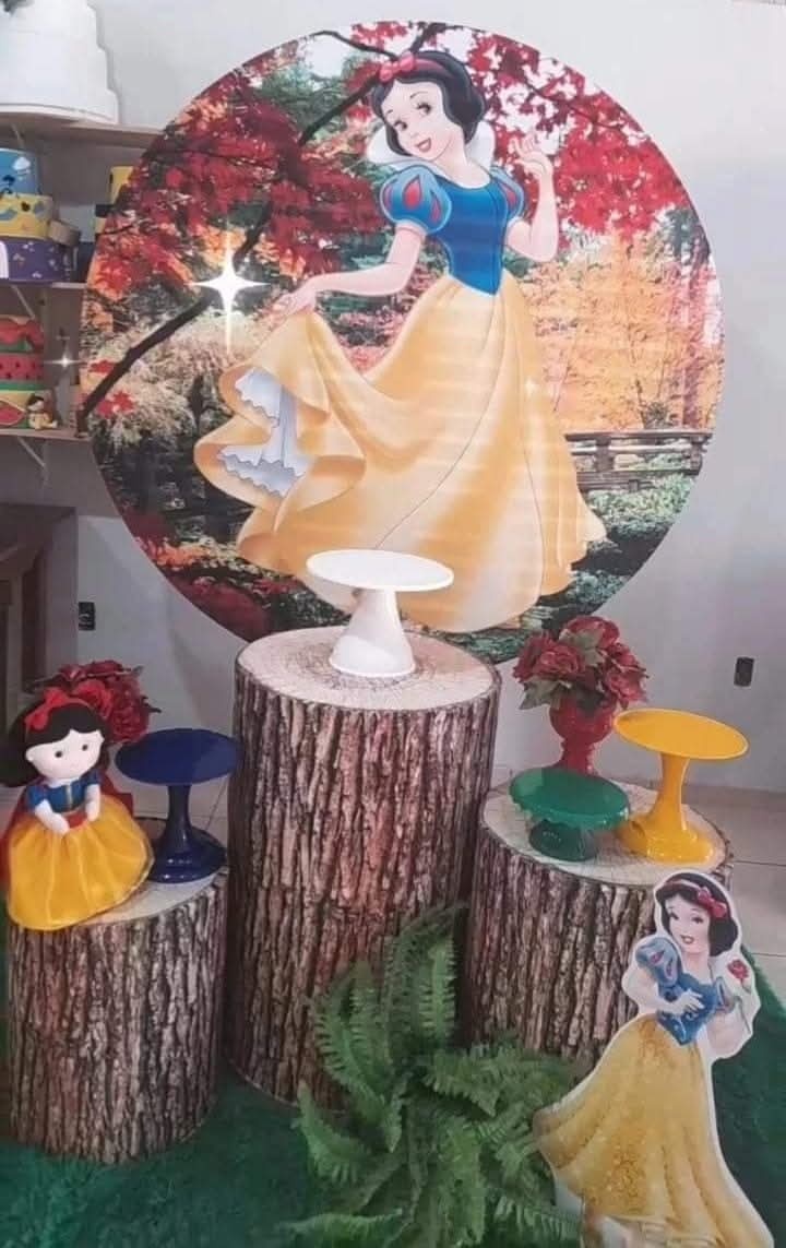 Branca de Neve E 7 Anoes - FRANCIANI  neres virgens