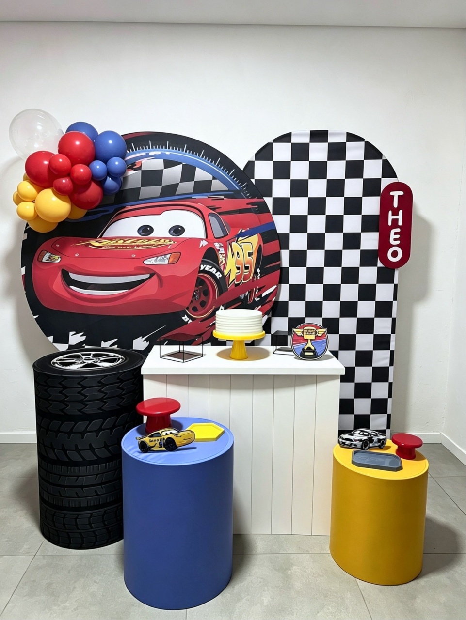Kit Carros - Relâmpago Mcqueen (3) - AVELÃ DECOR