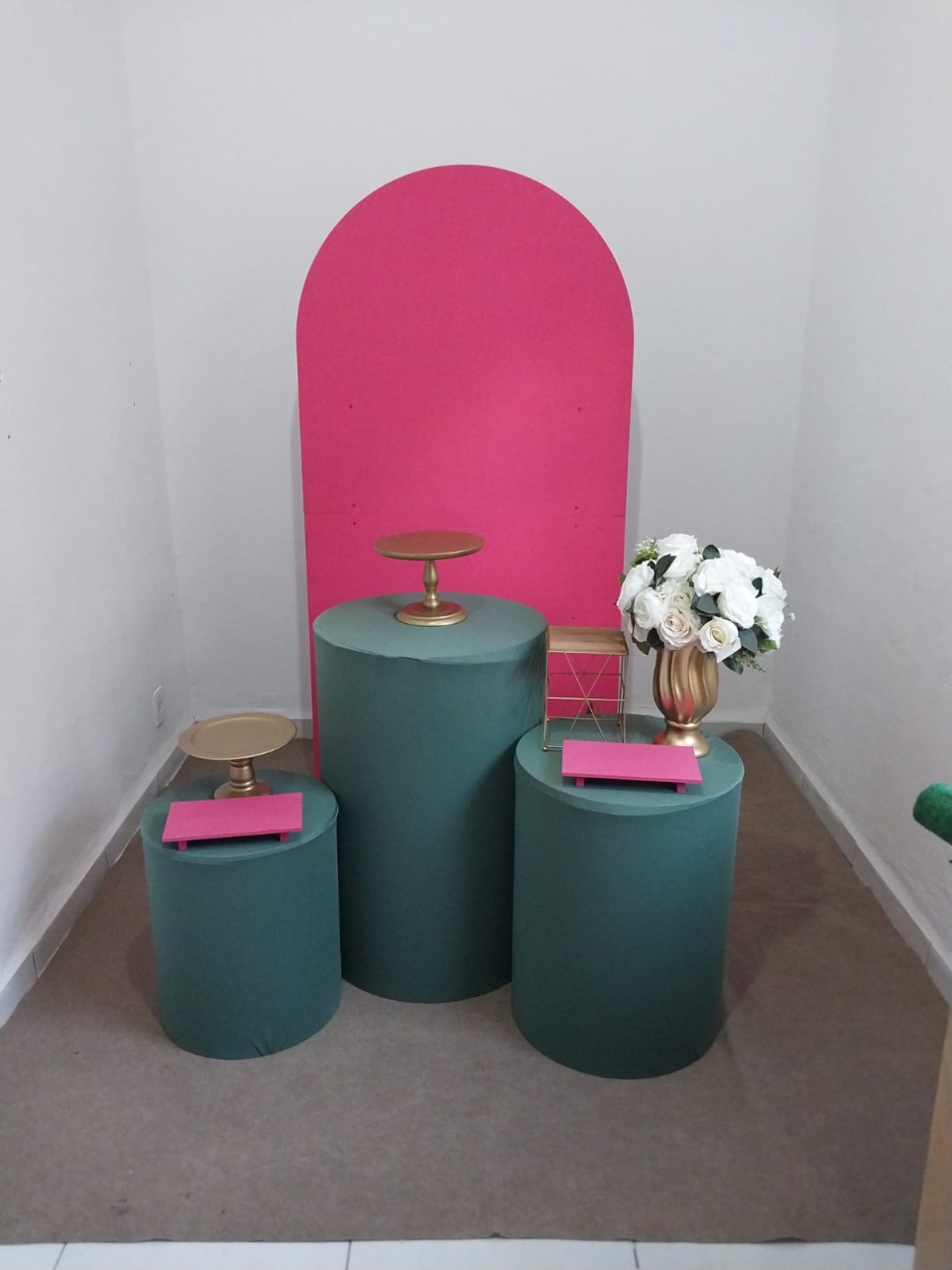 Kit Romano Pink Verde Oliva - KaypemiLocações 