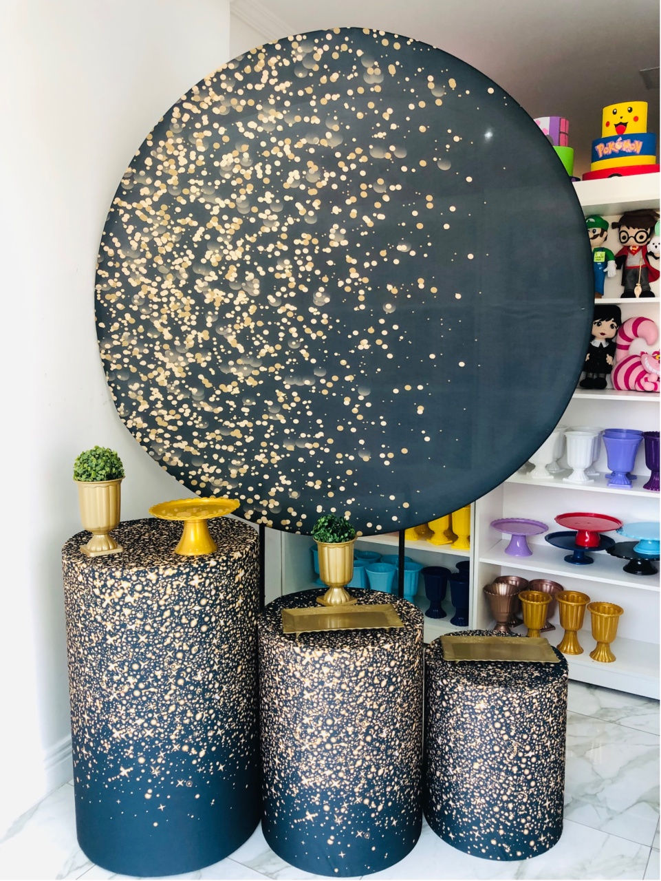 Brilho Preto Com Dourado - Mundo dos Sonhos