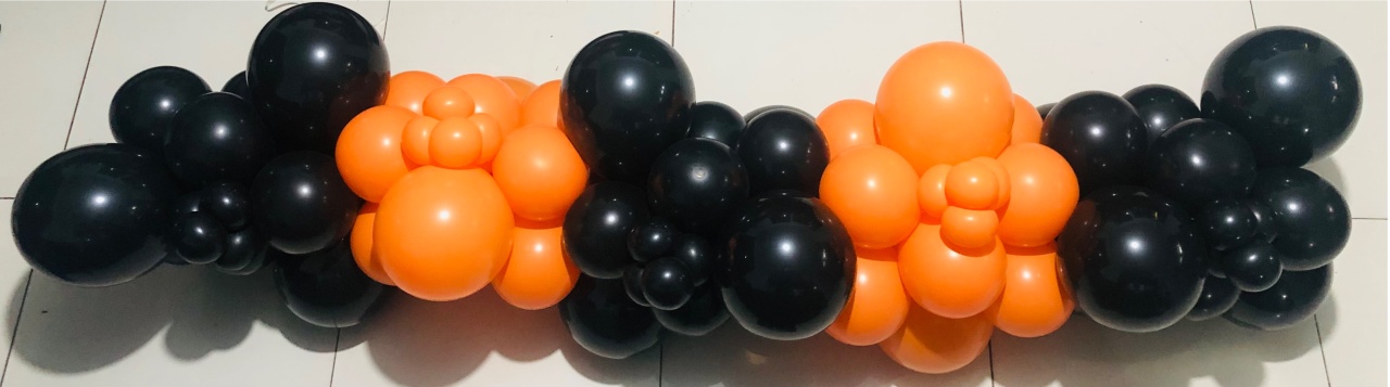 Arco de Bexiga Preto E Laranja - Mundo dos Sonhos