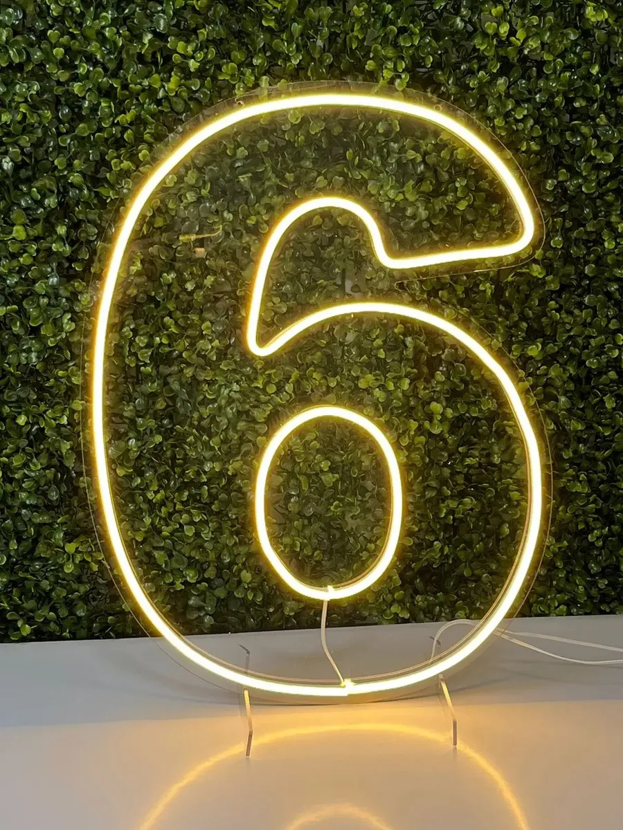 Número 6 de Led Quente - D´Coração Festaria