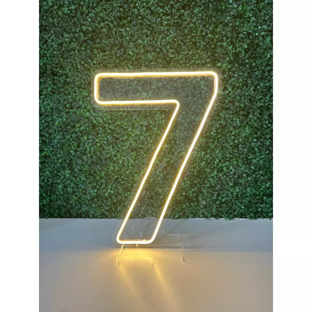 Número 7 de Led Quente - D´Coração Festaria