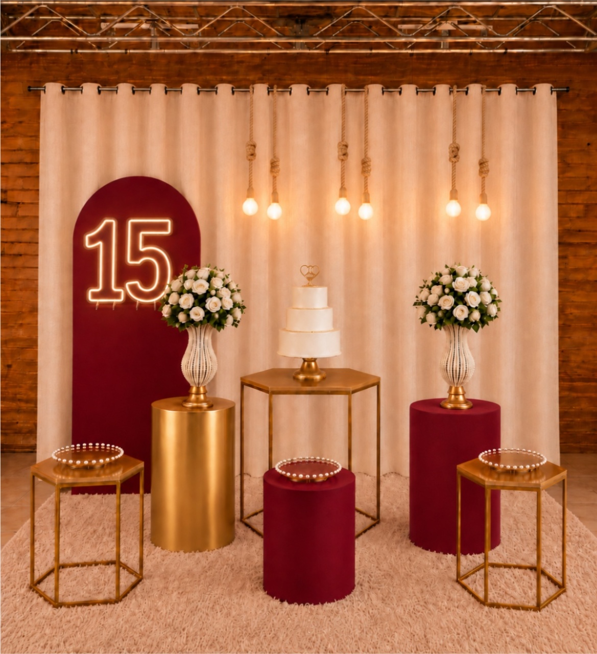 X Composição 15 Anos Marsala E Dourado - D´Coração Festaria