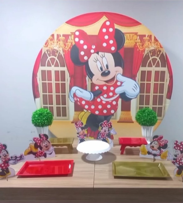 Minnie Realeza -.Bronze - D´Coração Festaria