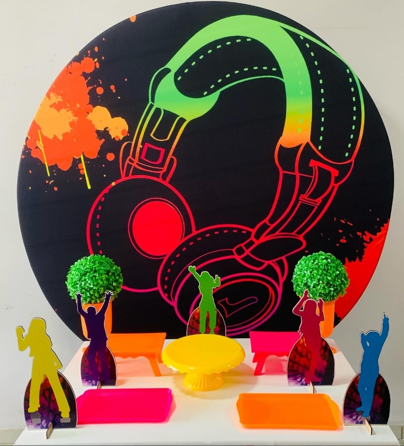 Festa Neon -.Bronze - D´Coração Festaria