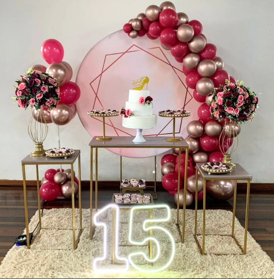15 Anos Rosa - Luxo - D´Coração Festaria