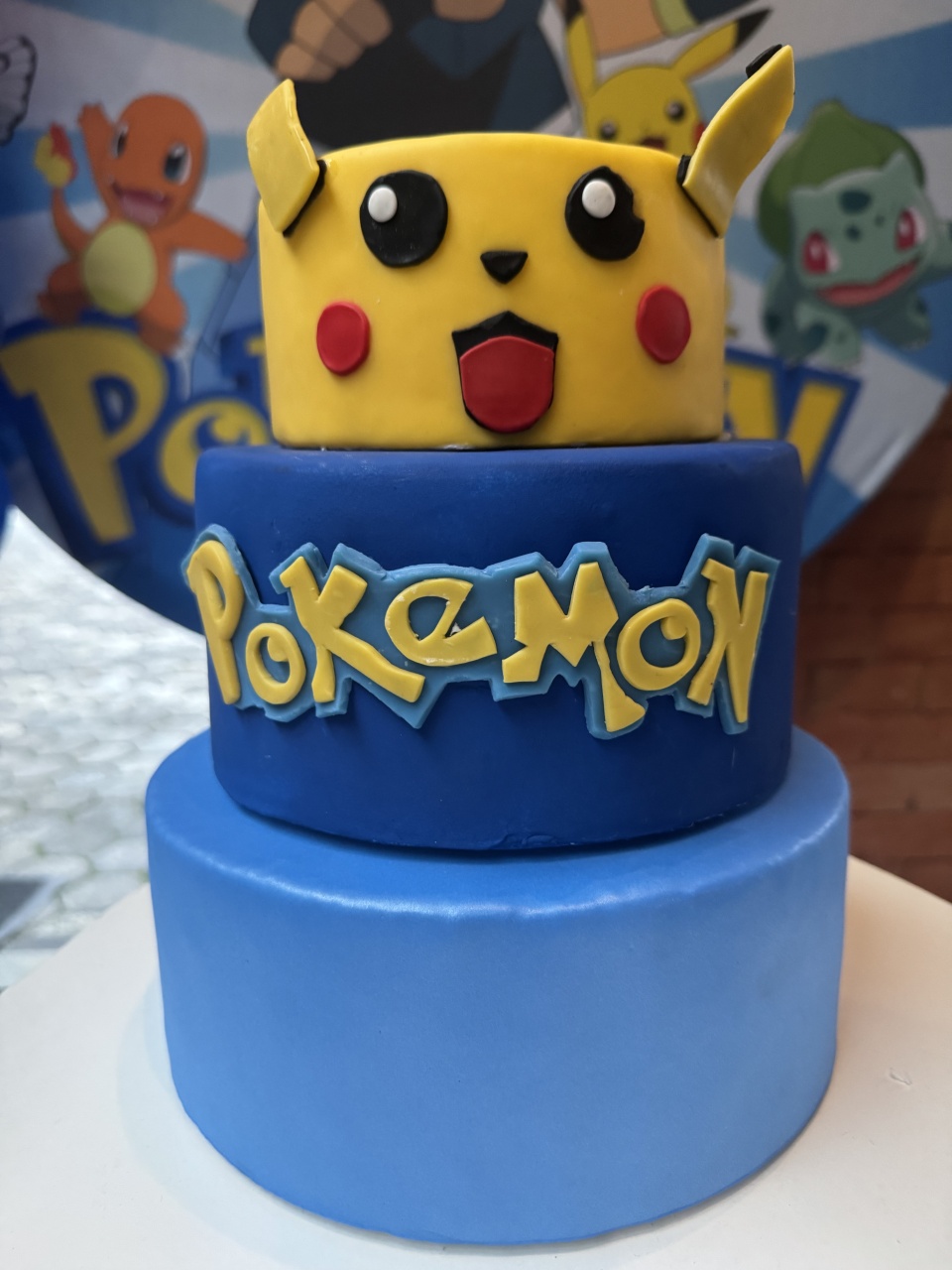 Bolo Fake Pokémon - Patricia Pessoa Leonel Barbosa 
